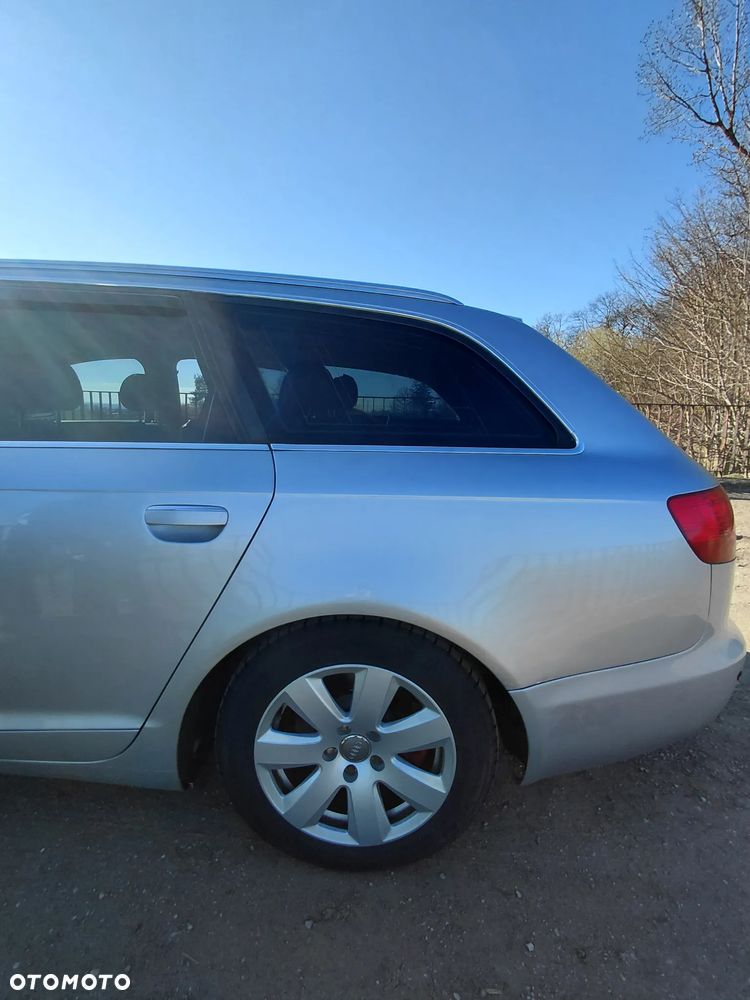 Audi A6 Avant 2.4 quattro - 14