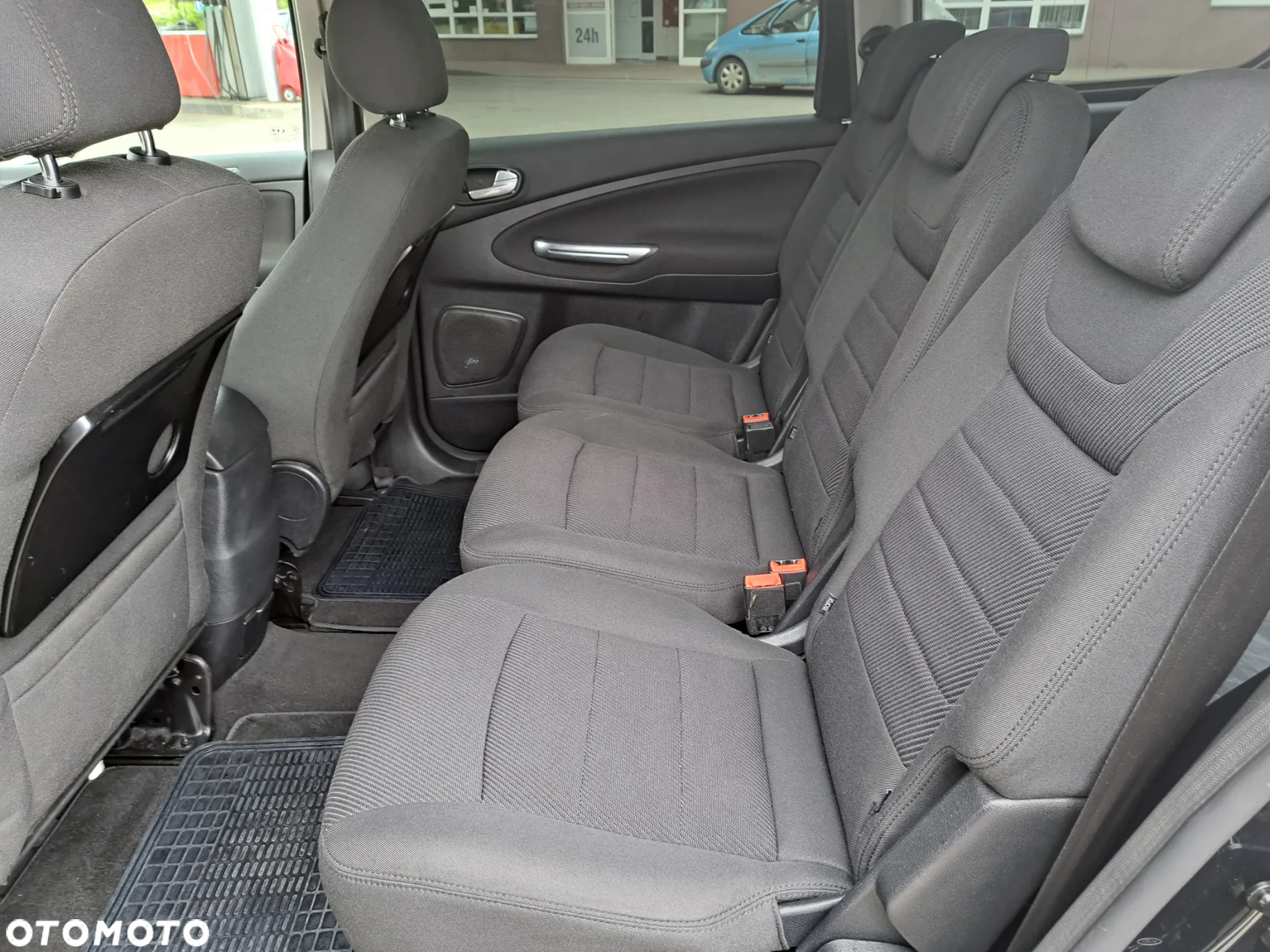 Ford Galaxy - 24