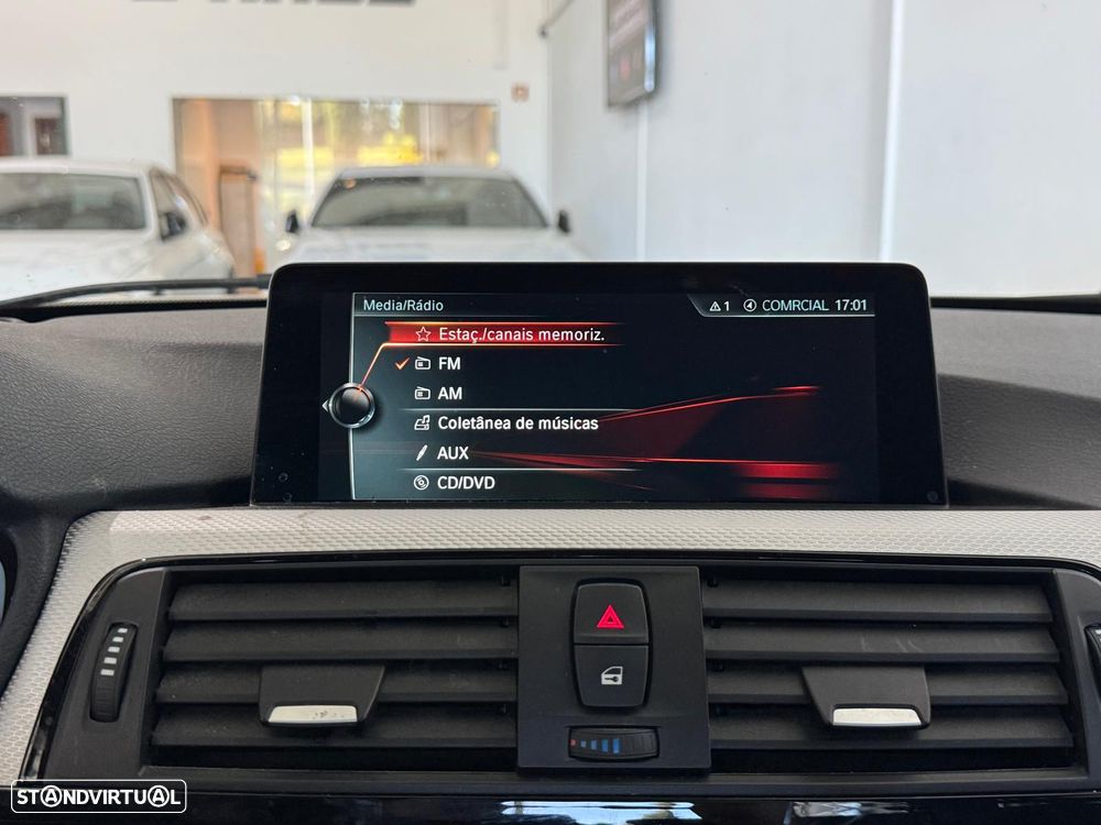 BMW 330 e iPerformance Pack M - 19