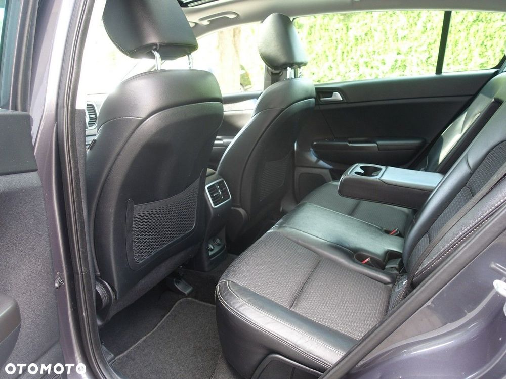 Kia Sportage - 16