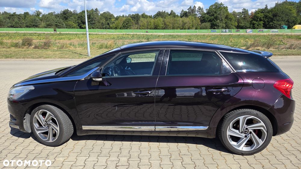 Citroën DS5 Hybrid4 EGS6 SportChic - 11