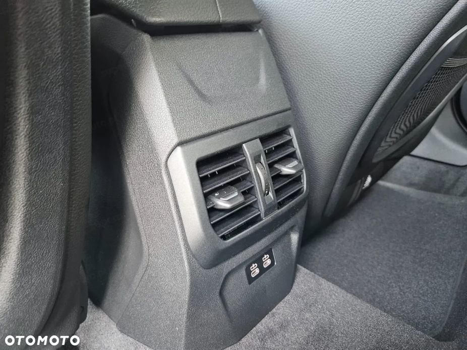 BMW Seria 2 218i M Sport - 14