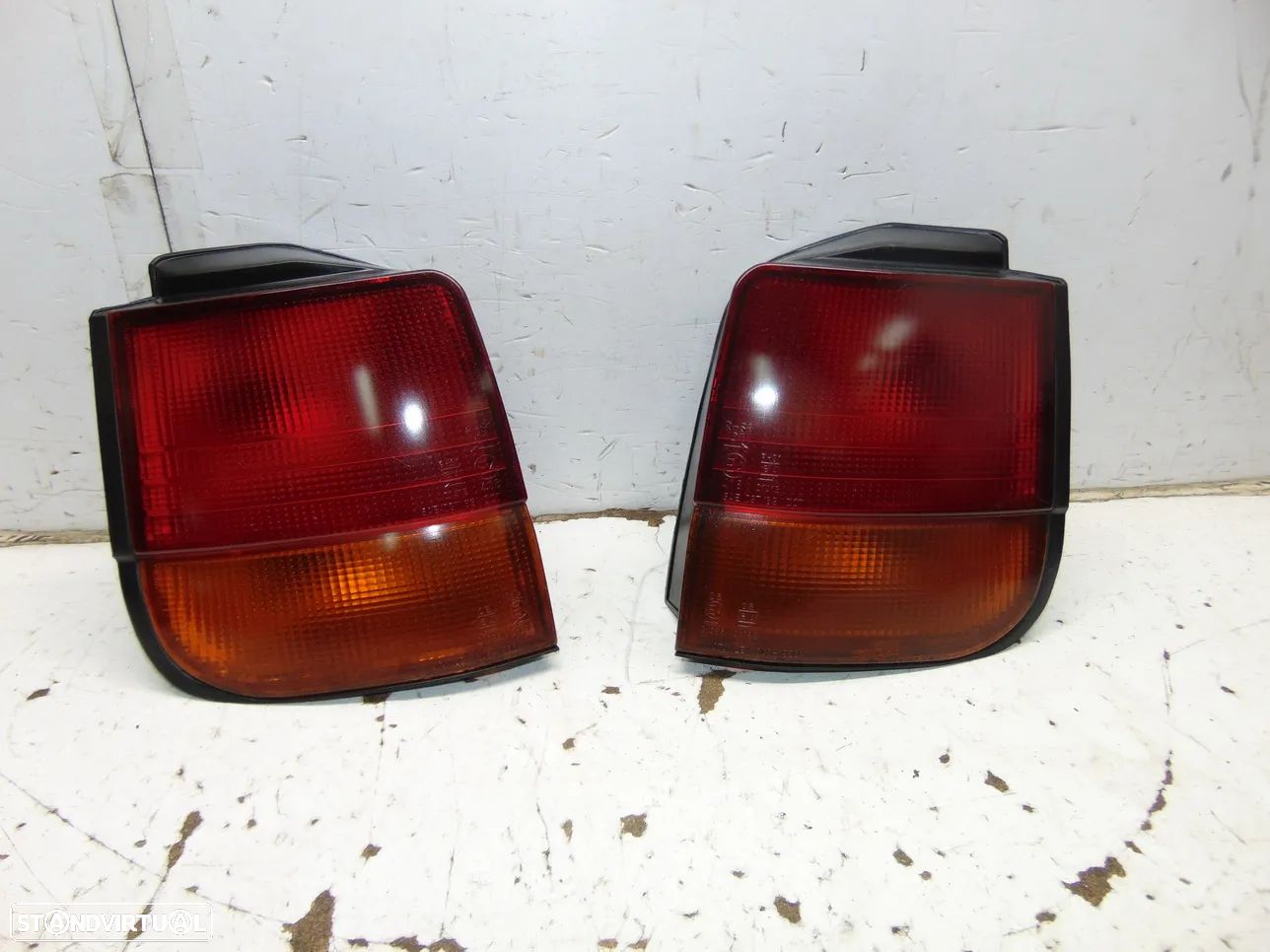 Mitsubishi Space Runner farolins - 1