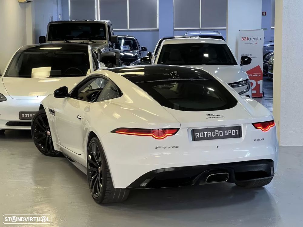Jaguar F-Type P300 Aut. R-Dynamic Black - 4
