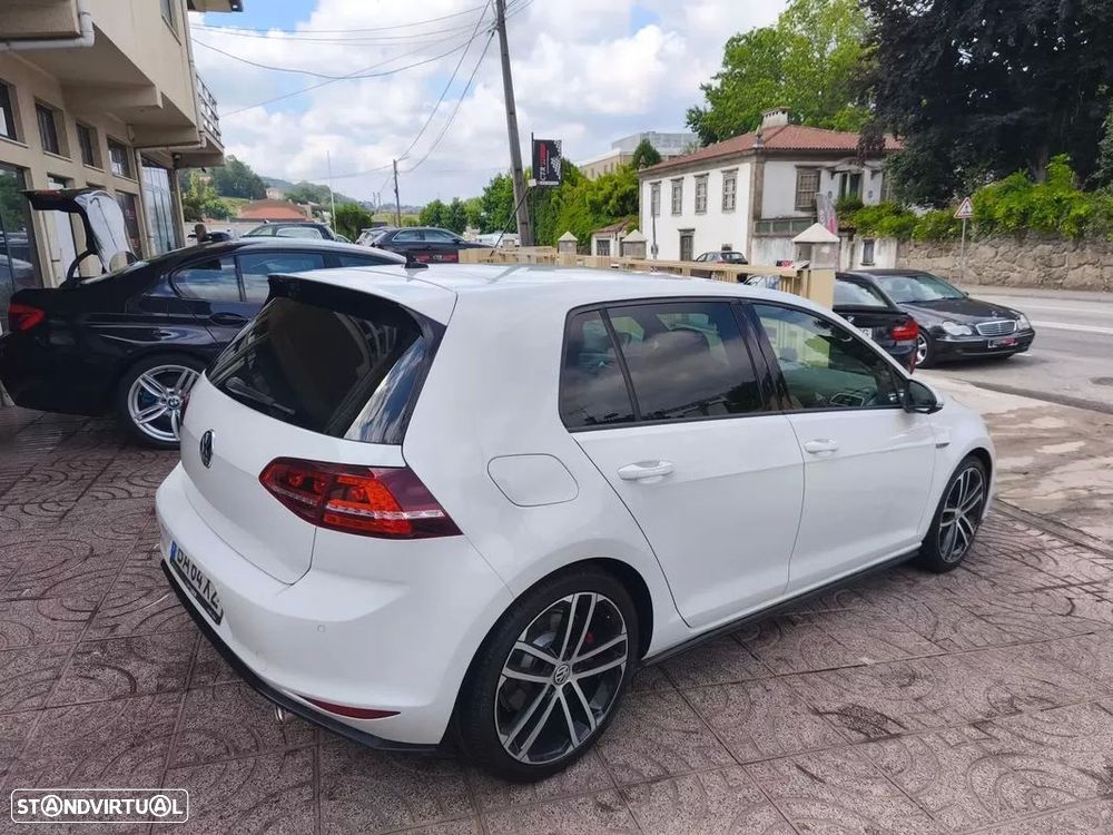VW Golf 2.0 TDI GTD - 7