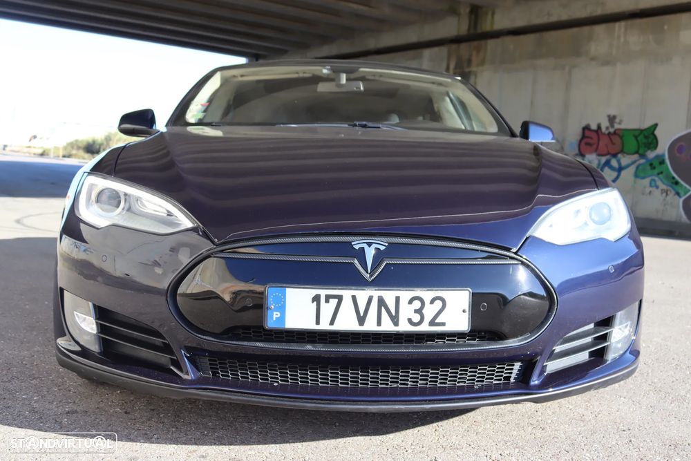 Tesla Model S Performance - 5