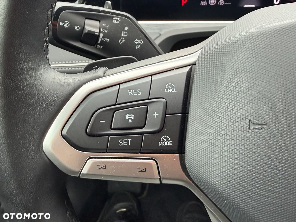 Volkswagen Passat Variant 1.5 TSI ACT mHEV Business Plus DSG - 17