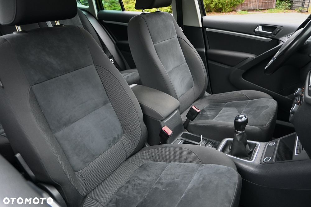 Volkswagen Tiguan 2.0 TSI 4Motion Exclusive - 33
