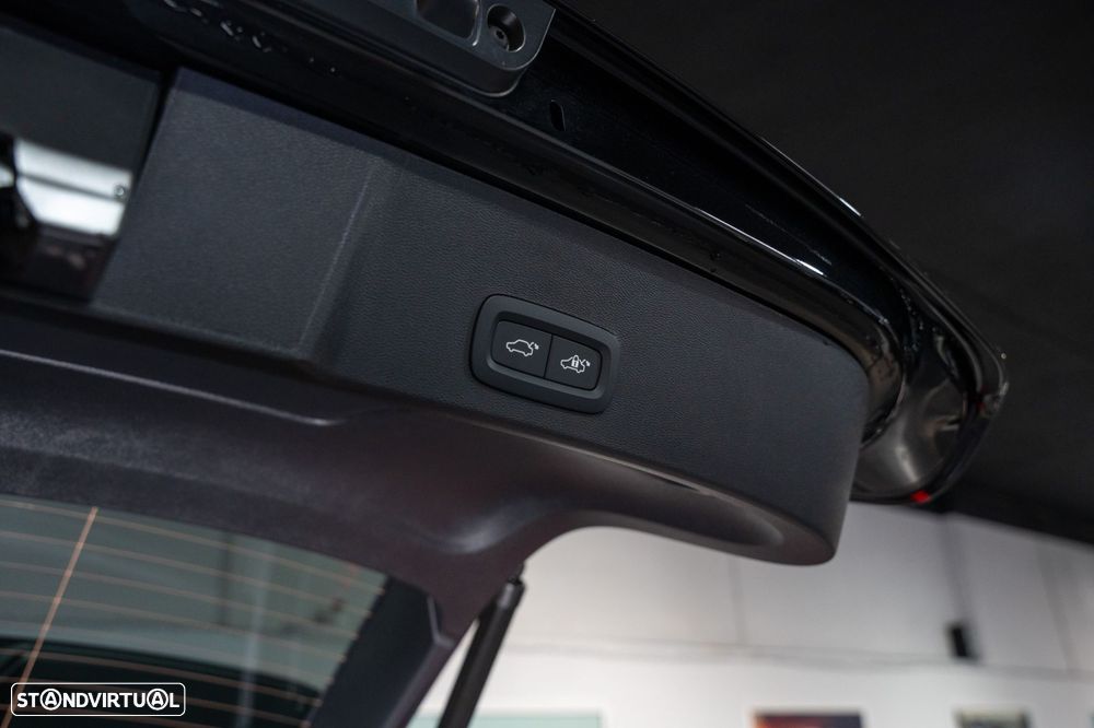 Volvo XC 40 - 31