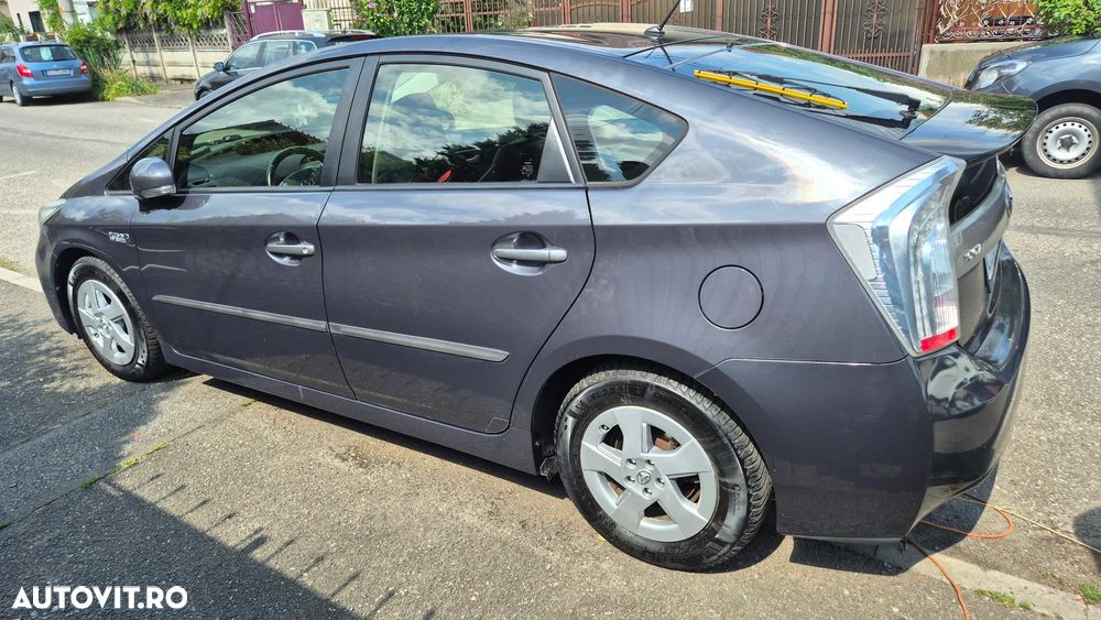 Toyota Prius - 7