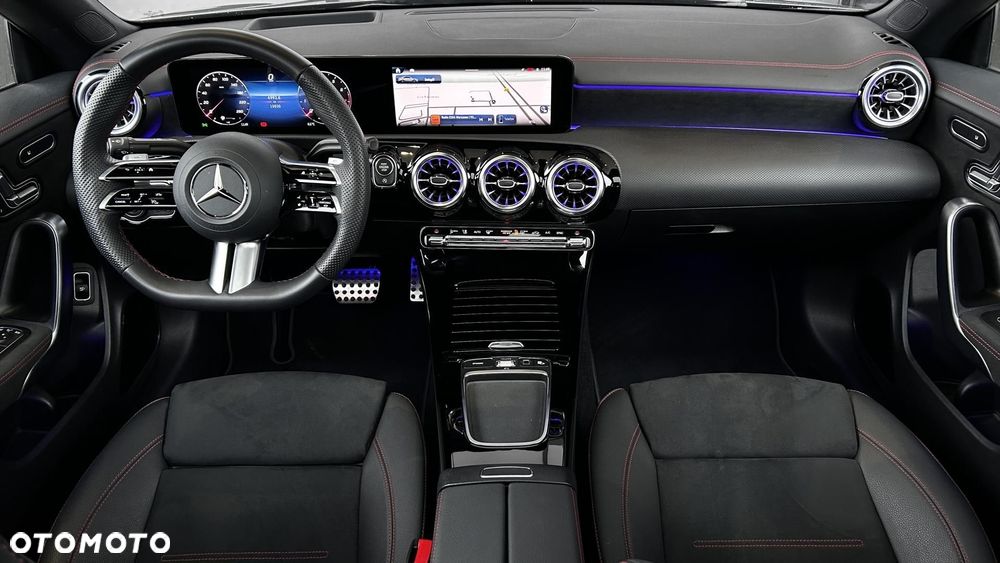 Mercedes-Benz CLA 200 AMG Line 7G-DCT - 19