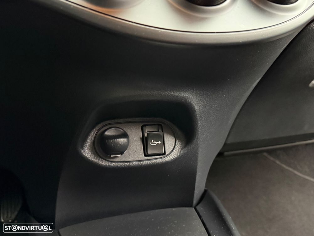 Toyota Yaris 1.0 VVT-i Comfort - 42