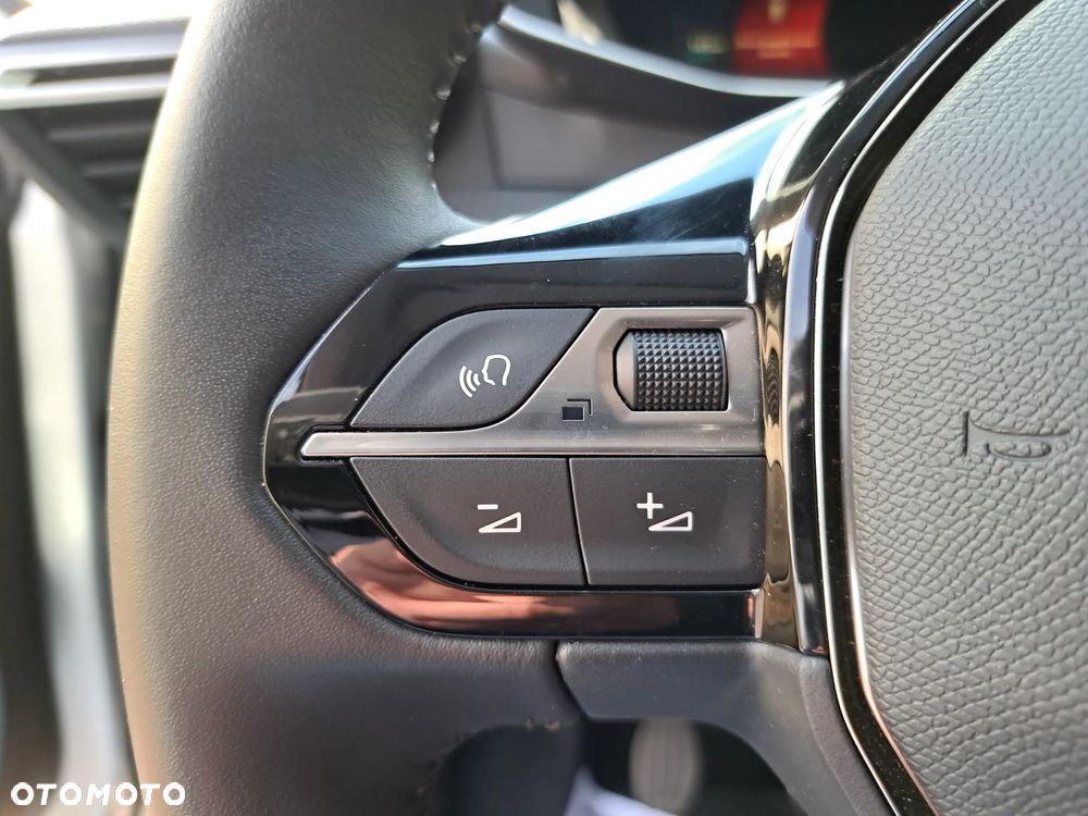 Peugeot 208 1.2 PureTech Allure S&S - 19