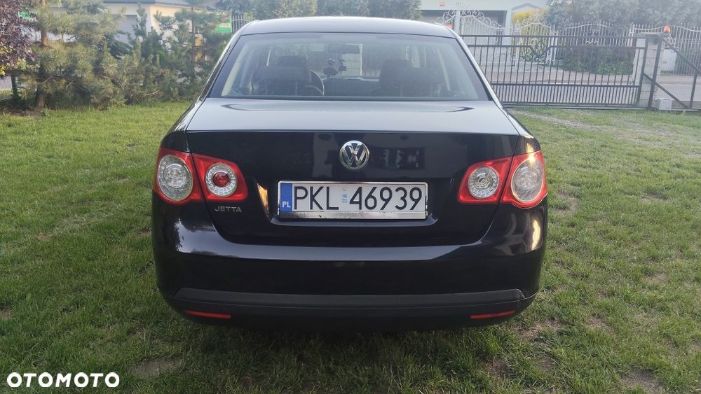 Volkswagen Jetta - 6
