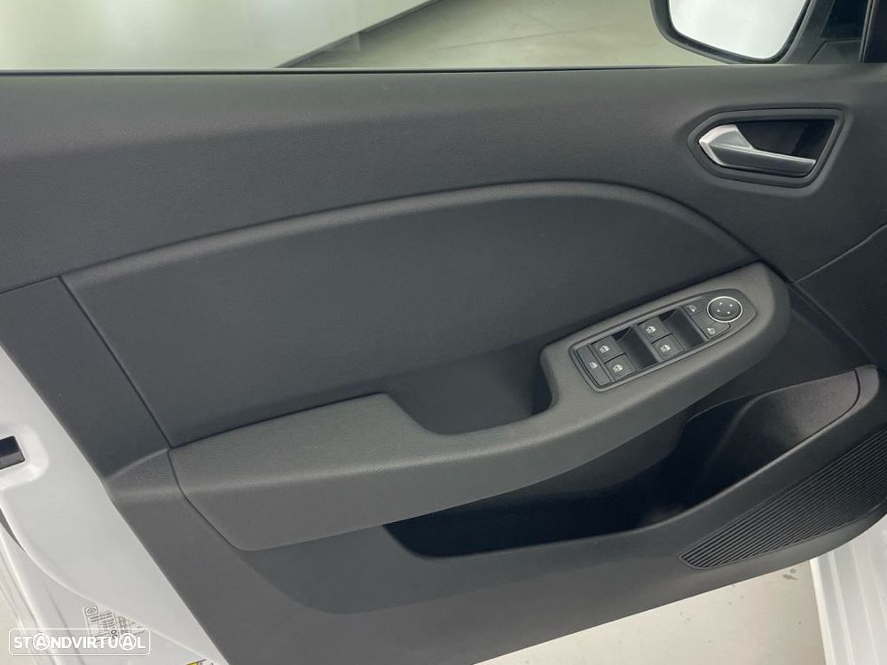 Renault Clio 1.0 TCe Evolution Bi-Fuel — fotografia 17