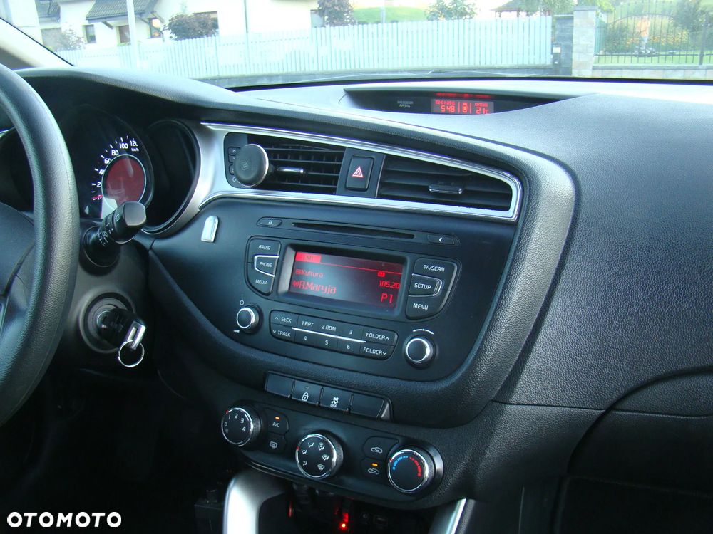Kia Ceed 1.6 GDI L - 30