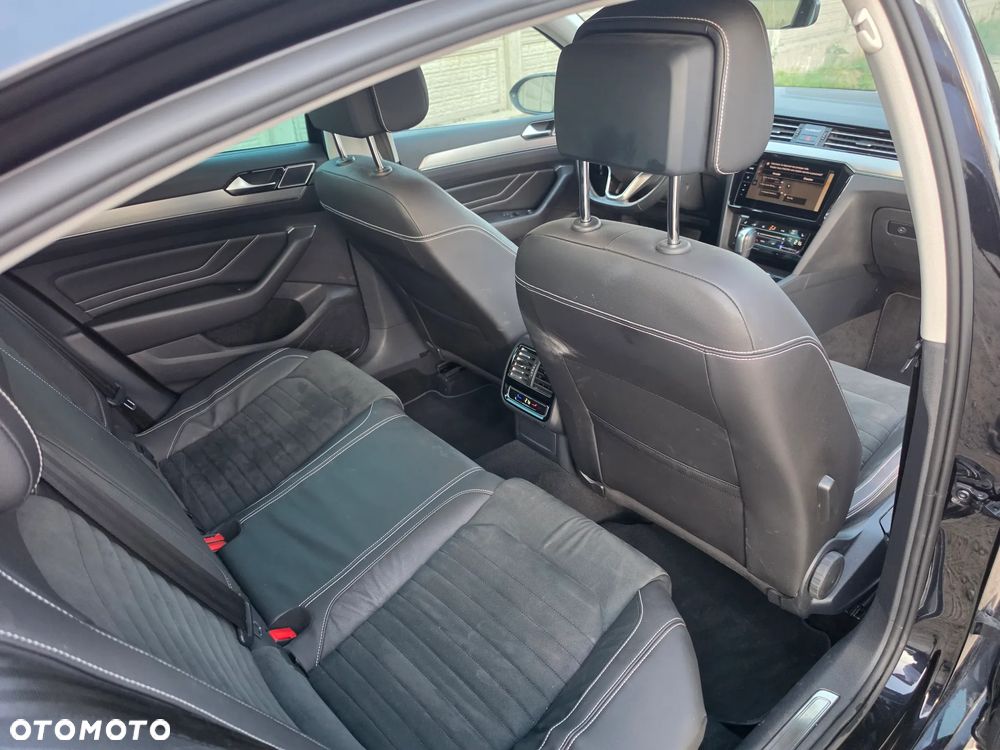 Volkswagen Passat 2.0 TDI SCR Highline DSG - 9