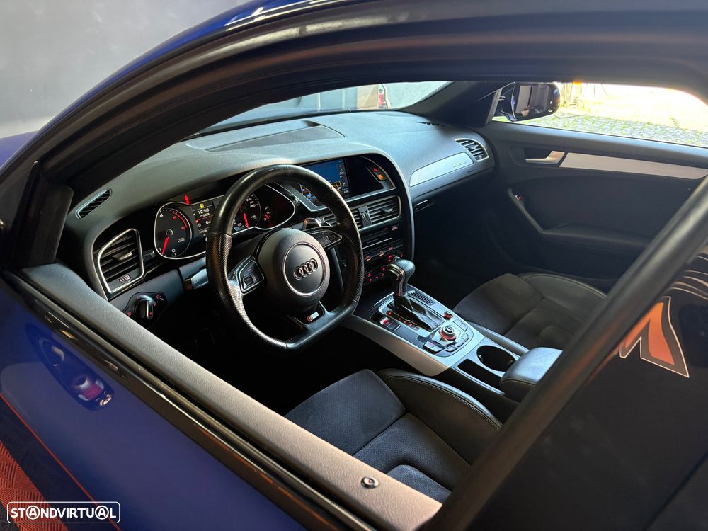 Audi A4 Avant 2.0 TDI DPF clean quattro S tronic S line Sport Pack - 54