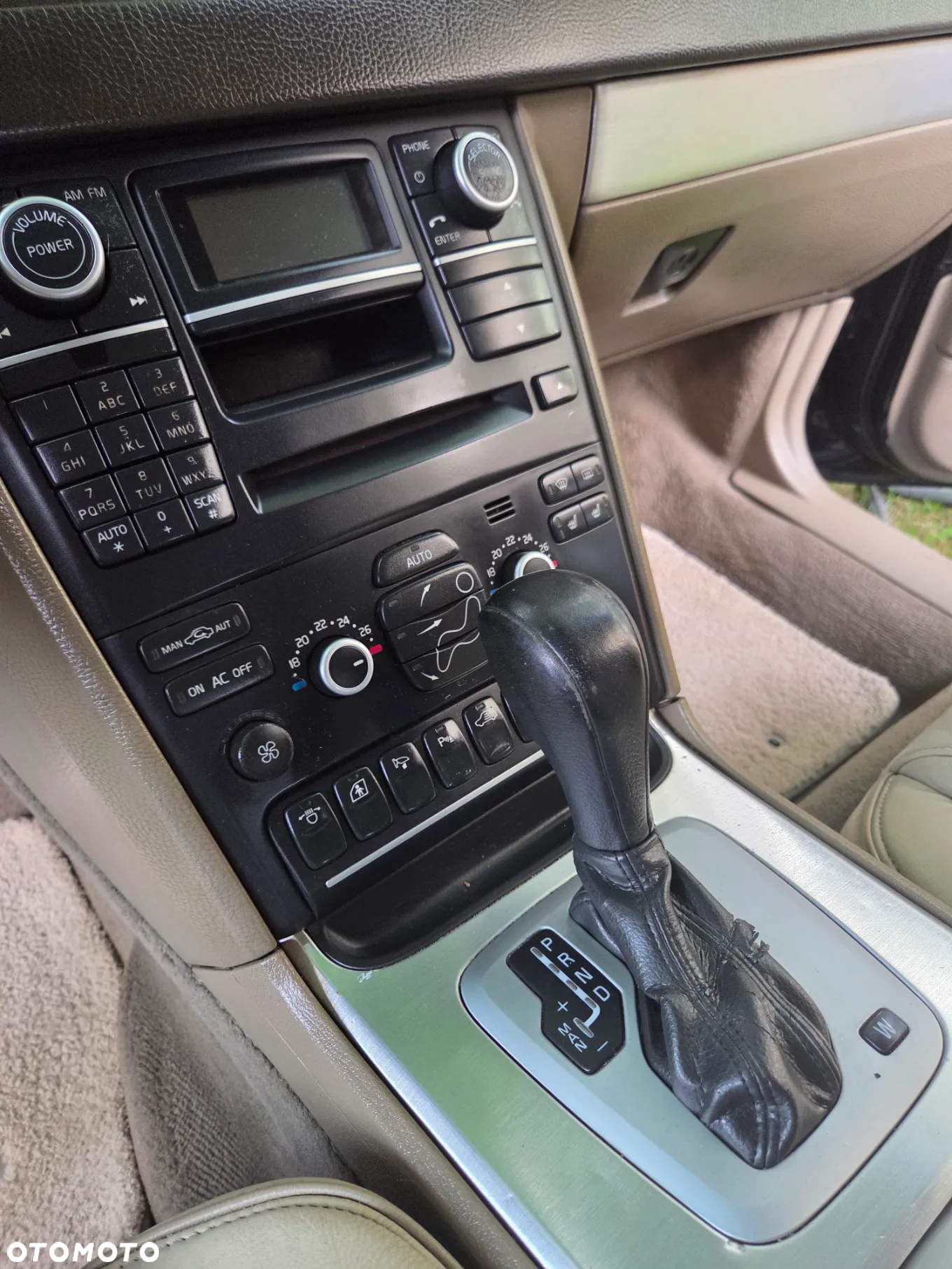 Volvo XC 90 - 16