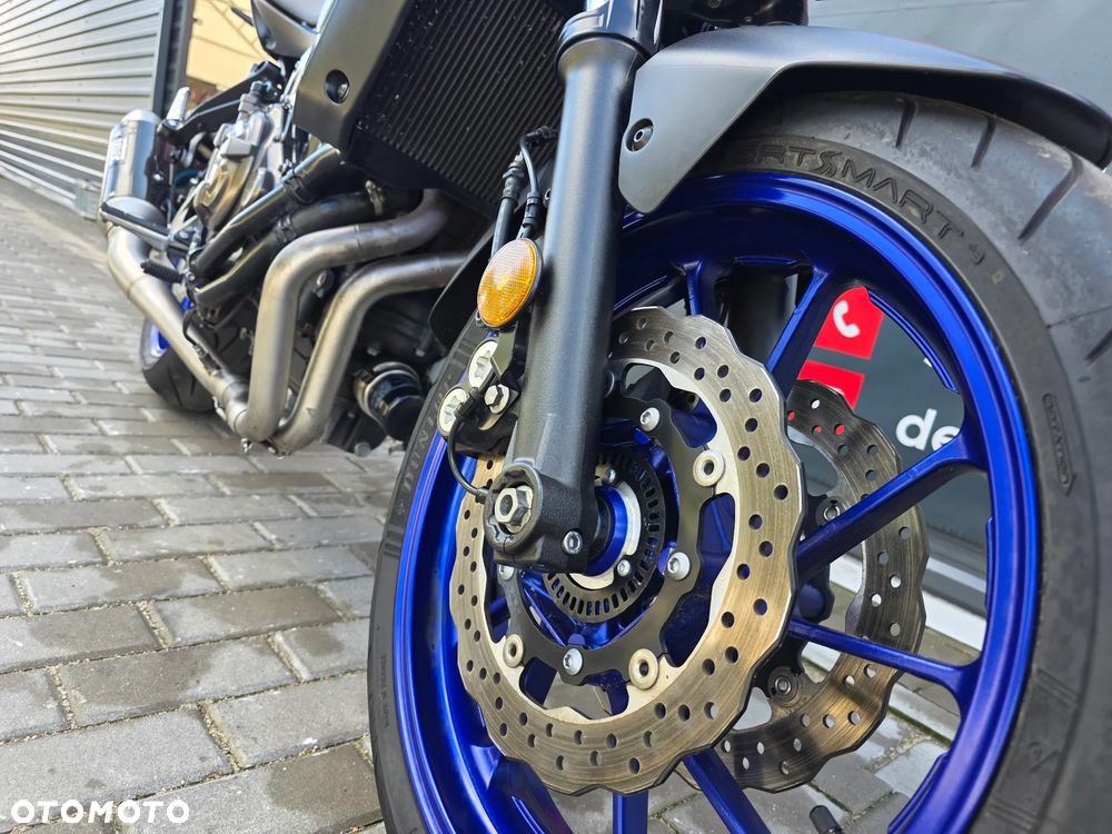 Yamaha MT - 27
