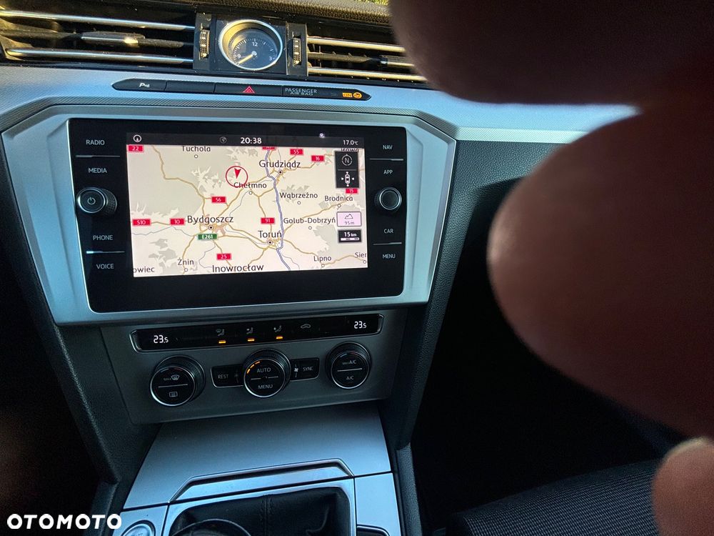 Volkswagen Passat 2.0 TDI BMT Comfortline - 6