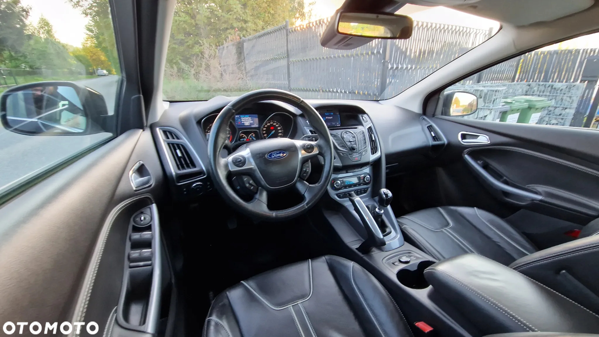 Ford Focus - 26