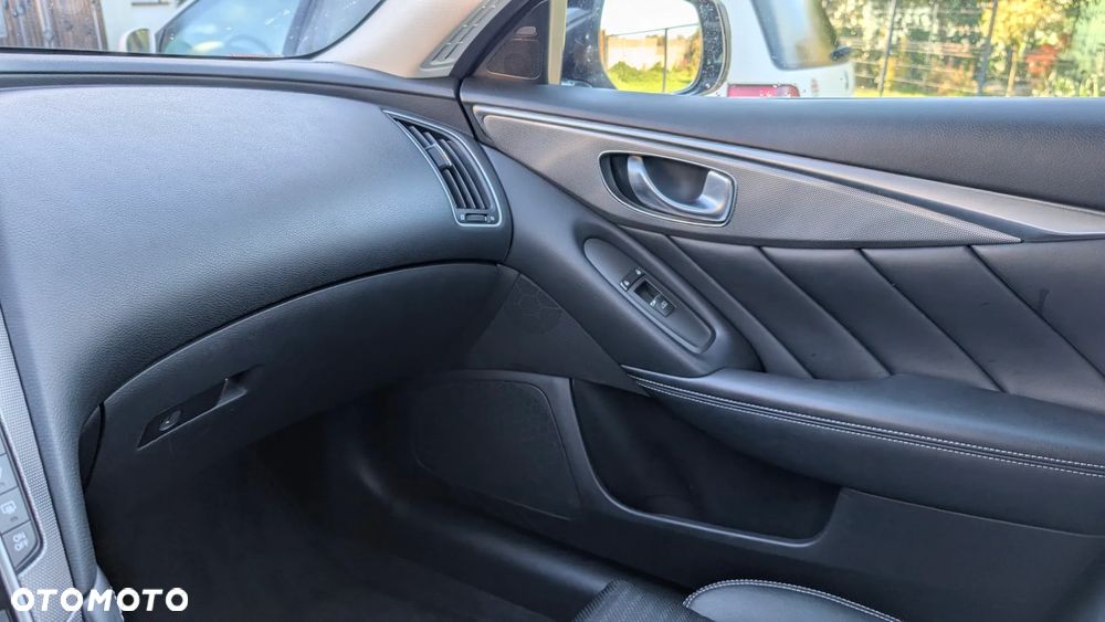 Infiniti Q50 Q50S Hybrid Sport Tech AWD - 16