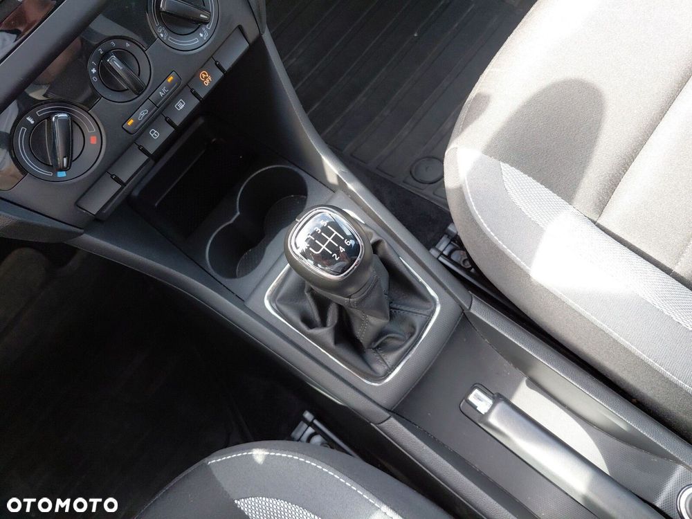 Skoda RAPID 1.0 TSI Ambition - 24