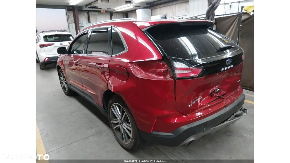 Ford Edge - 5