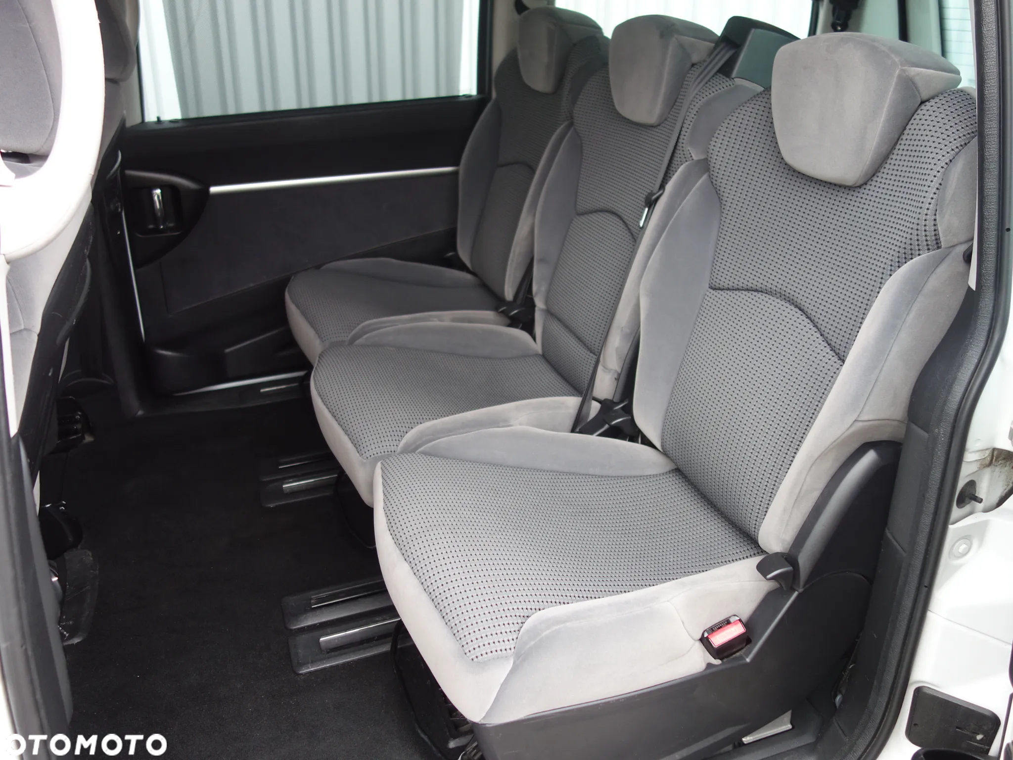 Peugeot 807 HDi 135 Family - 33