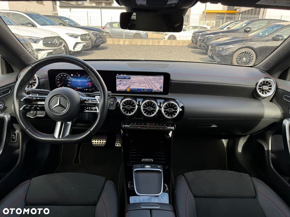 Mercedes-Benz CLA - 18