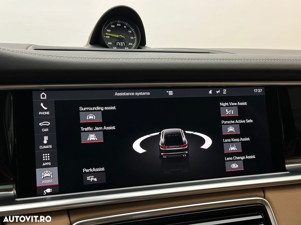 Porsche Panamera - 15