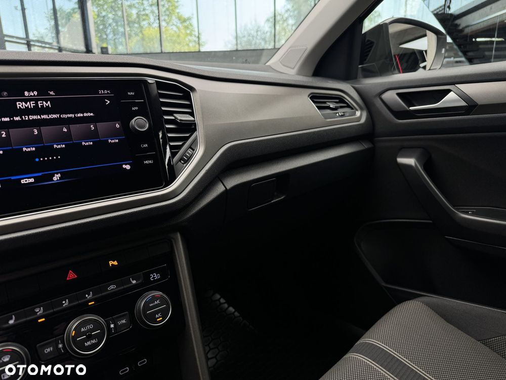Volkswagen T-Roc 1.0 TSI Advance - 27