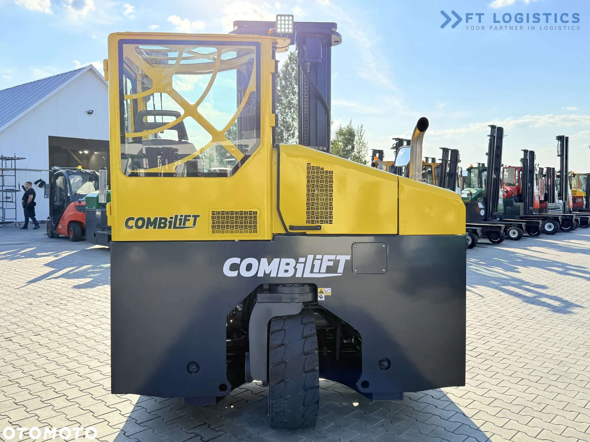 Combilift C5000 / DIESEL / TRIPLEX 6000MM / WOLNY SKOK / POZYCJONER WIDEŁ / WBUDOWANA WAGA / OGRZEWANIE / PEŁNA KABINA / STAN IDEALNY / zeroka oferta wózków czterokierunkowych i bocznych, dopasowanych do różnorodnych potrzeb i zastosowań - 18