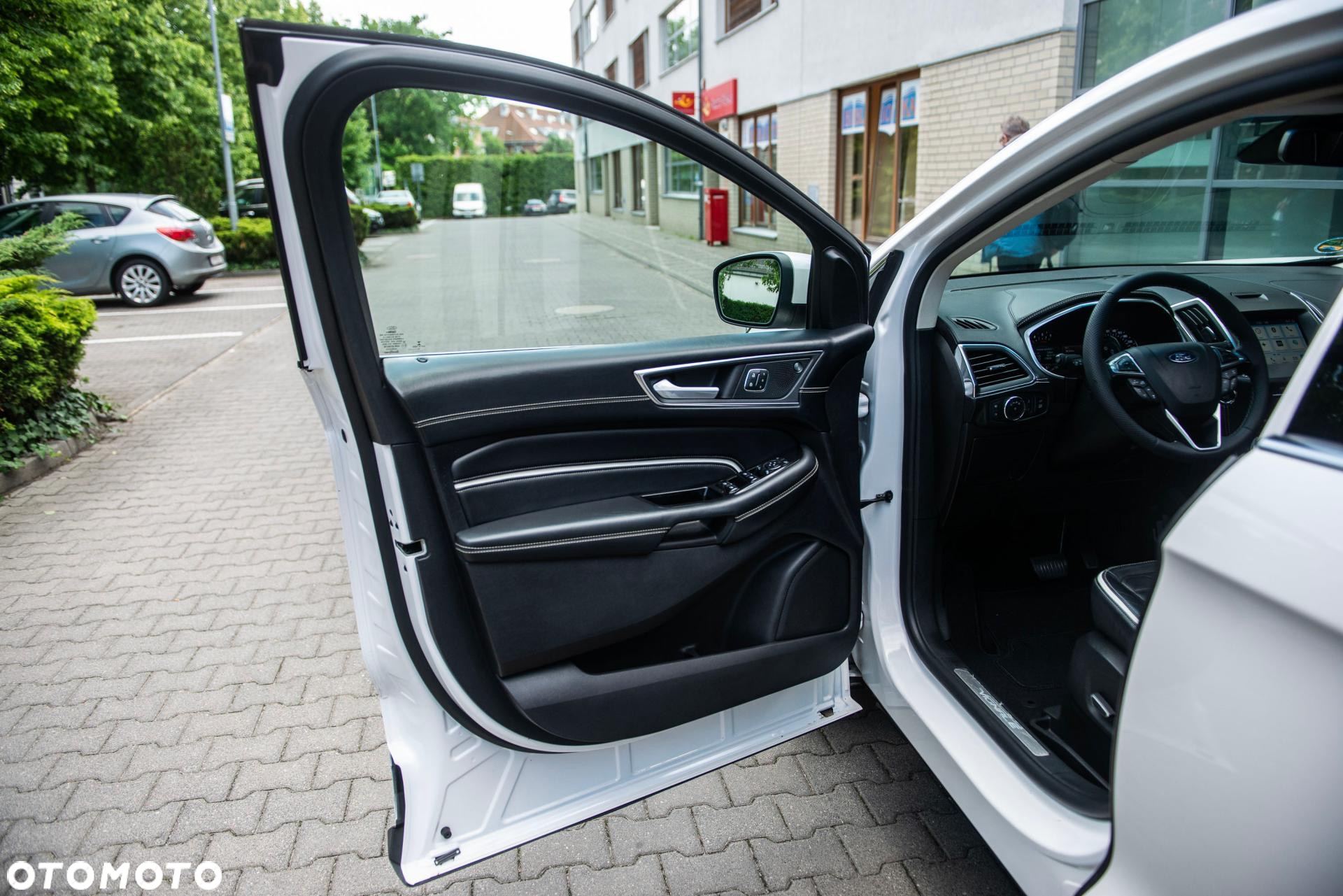 Ford Edge - 18