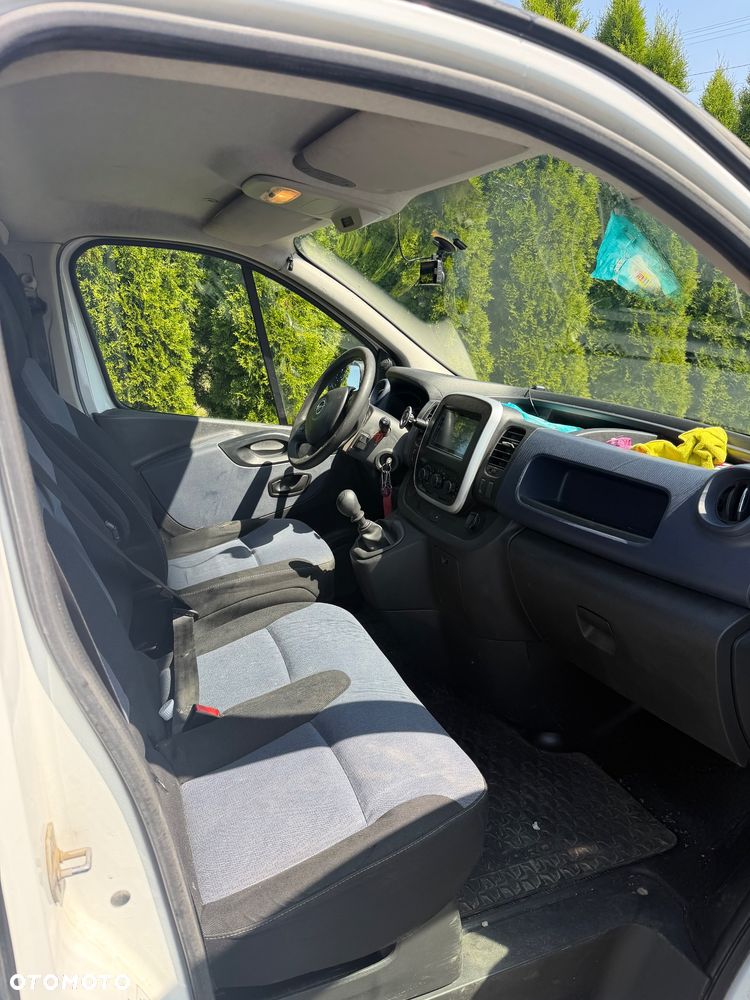 Opel Vivaro L2H1 2,9t Elegance - 11