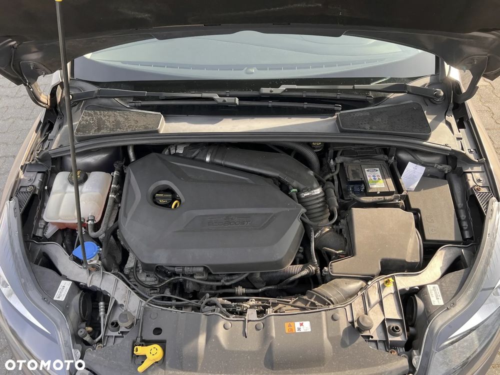 Ford Focus 1.6 EcoBoost Titanium - 27