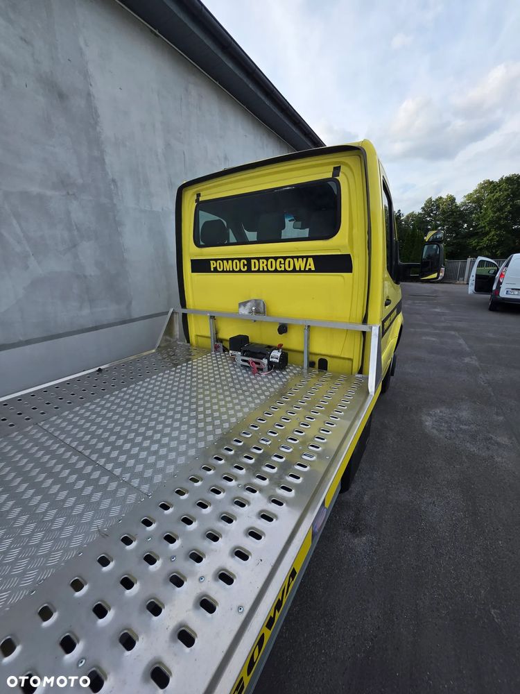 Mercedes-Benz Sprinter - 23