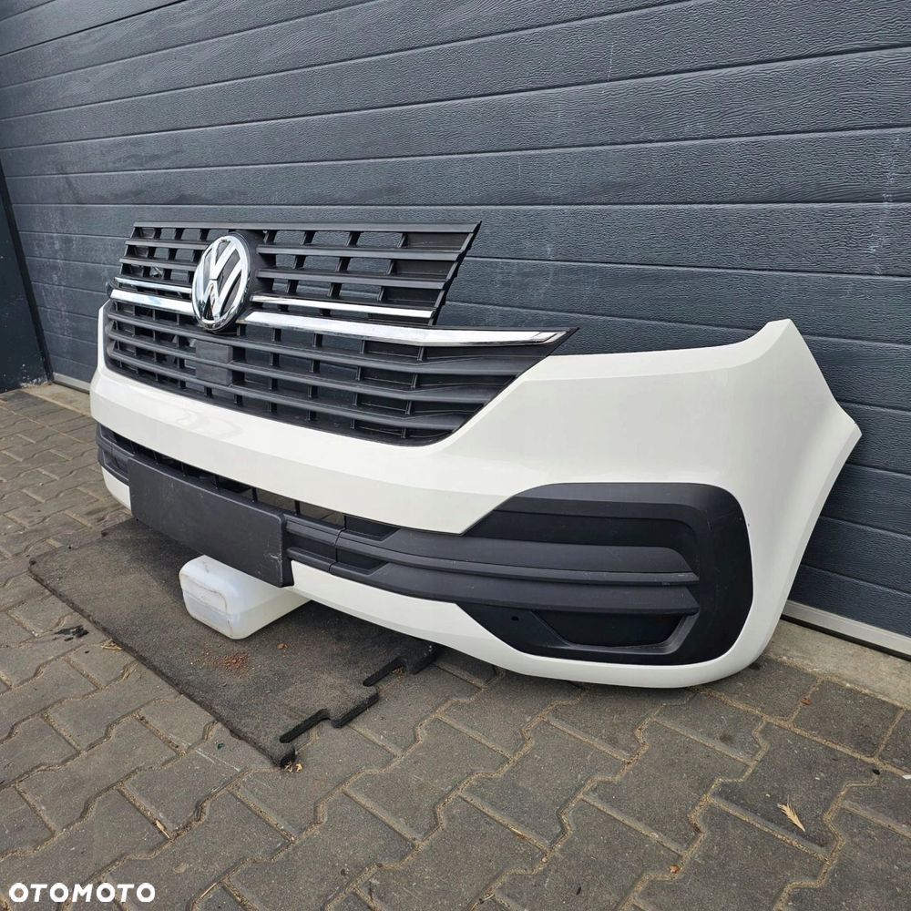 VW T6.1 MULTIVAN CARAVELLE zderzak przód biały LB9A KOMPLETNY - 2