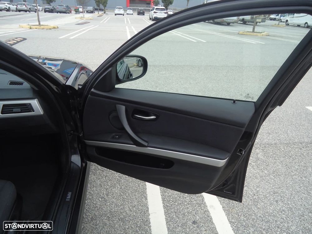 BMW 320 d Navigation - 21