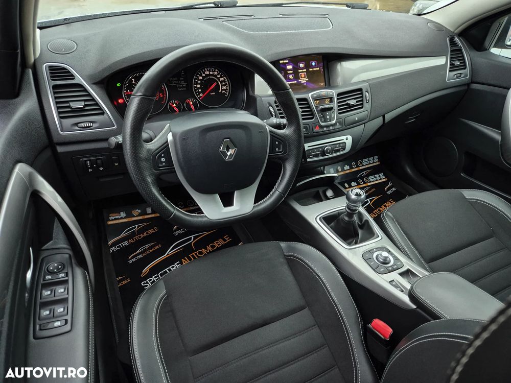 Renault Laguna dCi 110 FAP Dynamique - 9