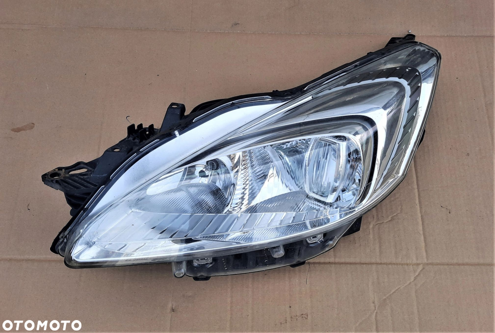 PEUGEOT 508 10-18R LAMPA PRZÓD PRAWA LEWA UK - 4