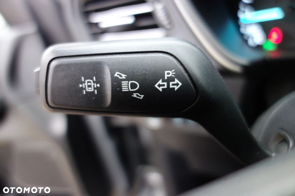 Ford Kuga - 23