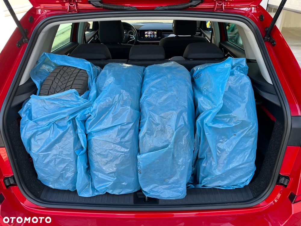 Skoda Kamiq 1.0 TSI Style DSG - 17