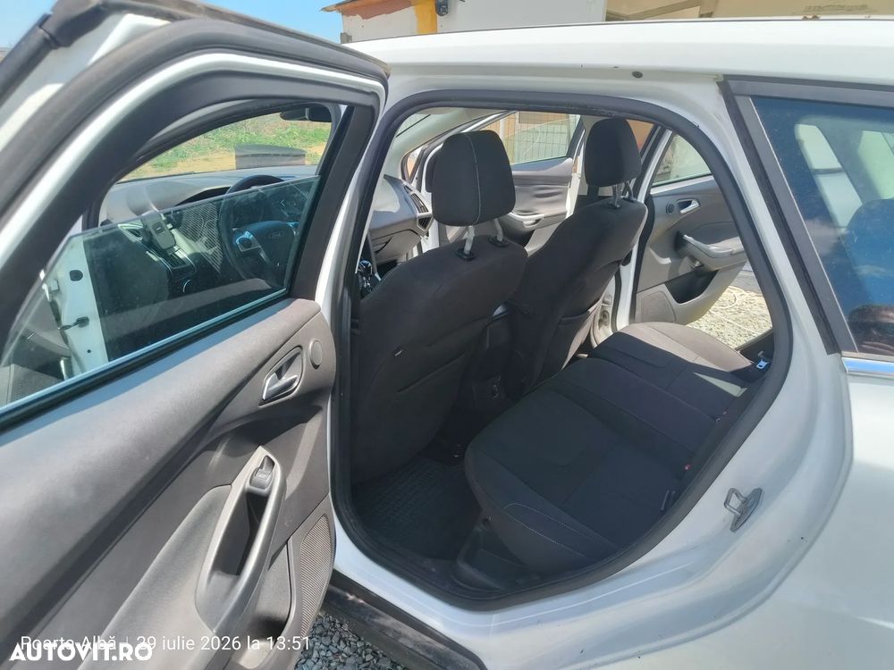 Ford Focus 1.6 TDCI DPF Titanium - 17