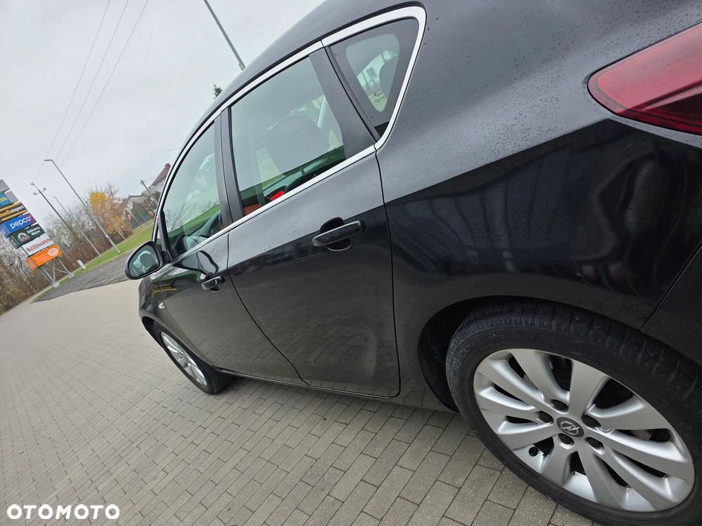 Opel Astra 1.7 CDTI DPF Cosmo - 5