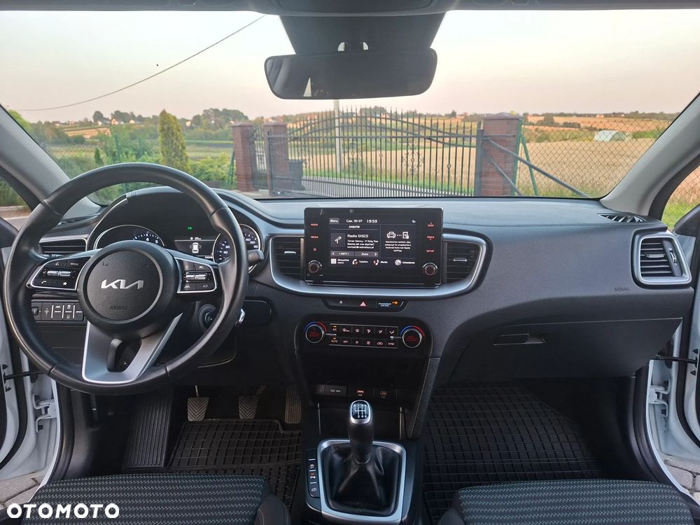 Kia Ceed 1.5 T-GDI L - 12