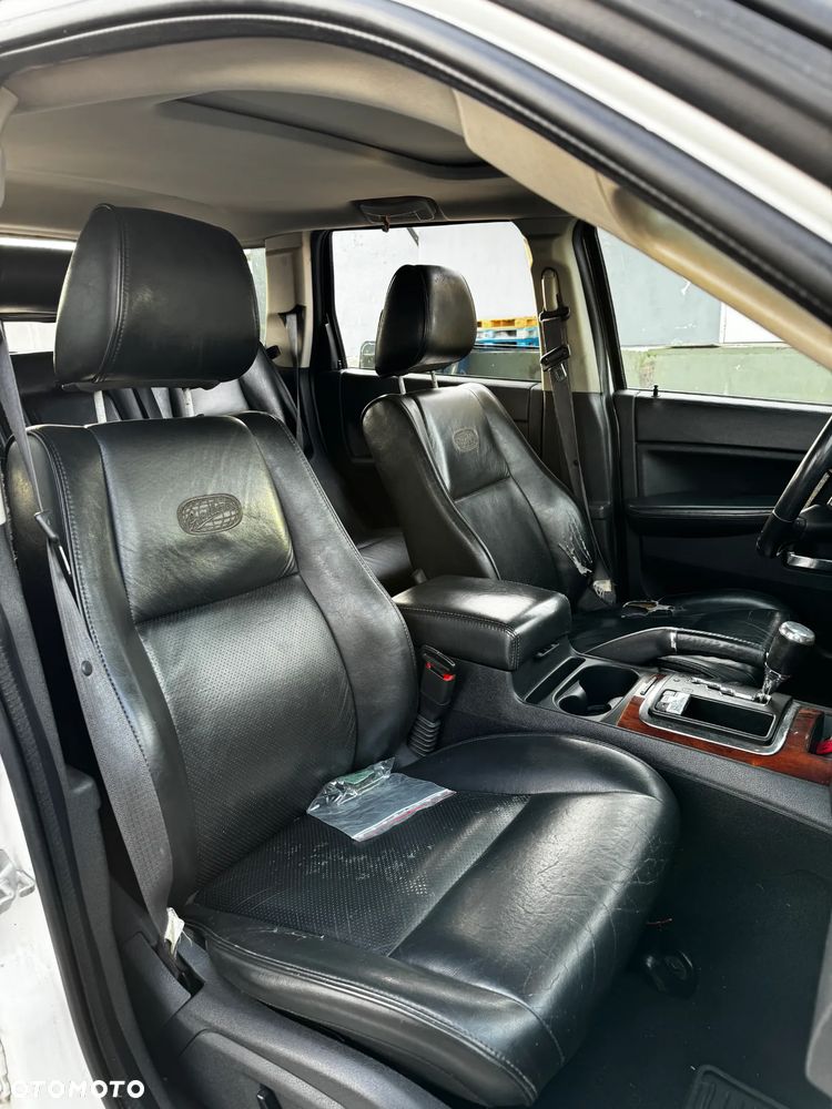 Jeep Grand Cherokee - 15