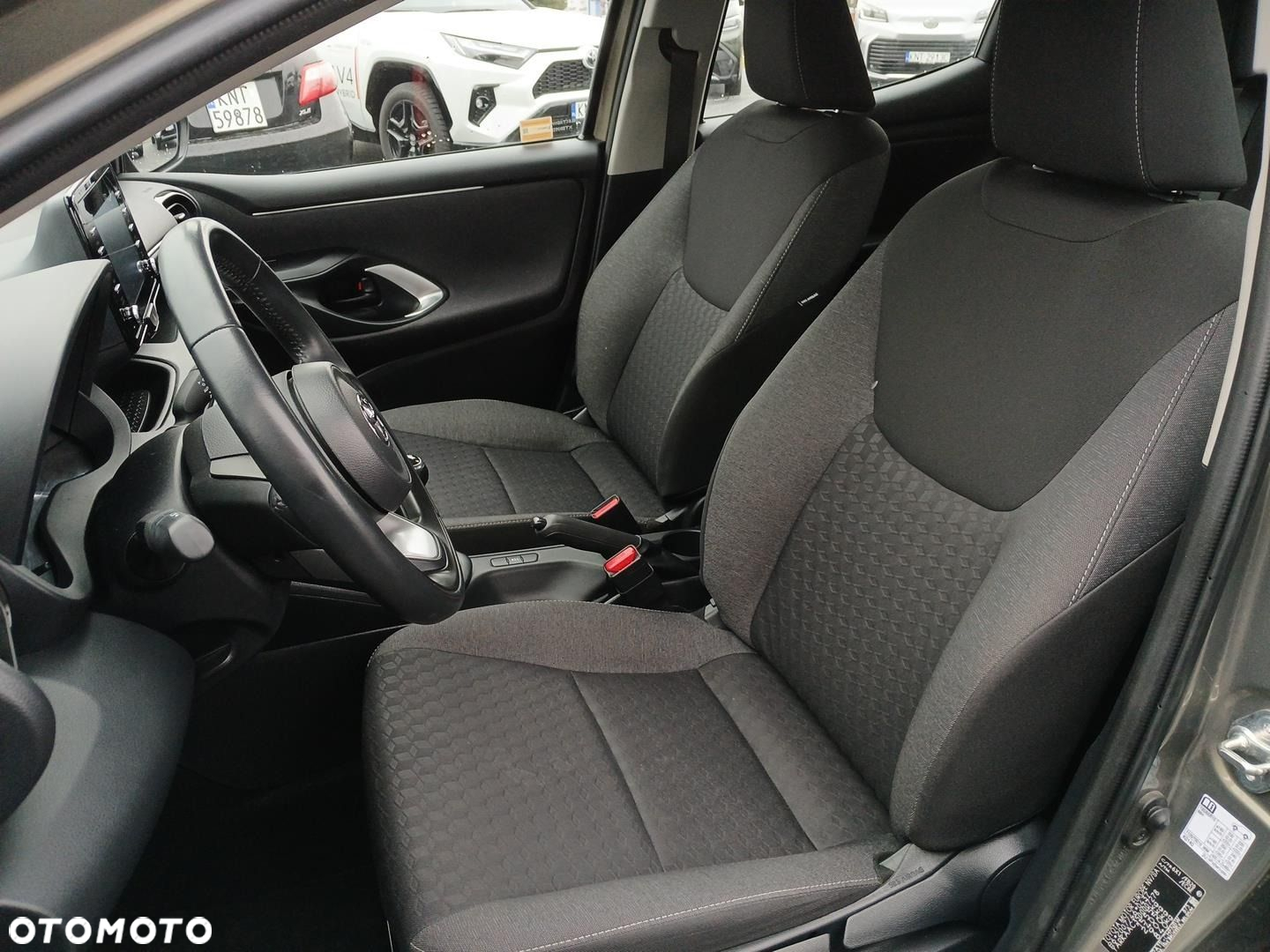 Toyota Yaris - 15