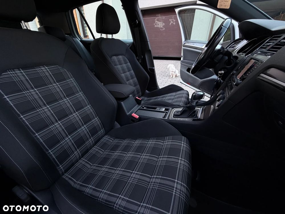 Volkswagen Golf 2.0 TDI BMT GTD DSG - 9